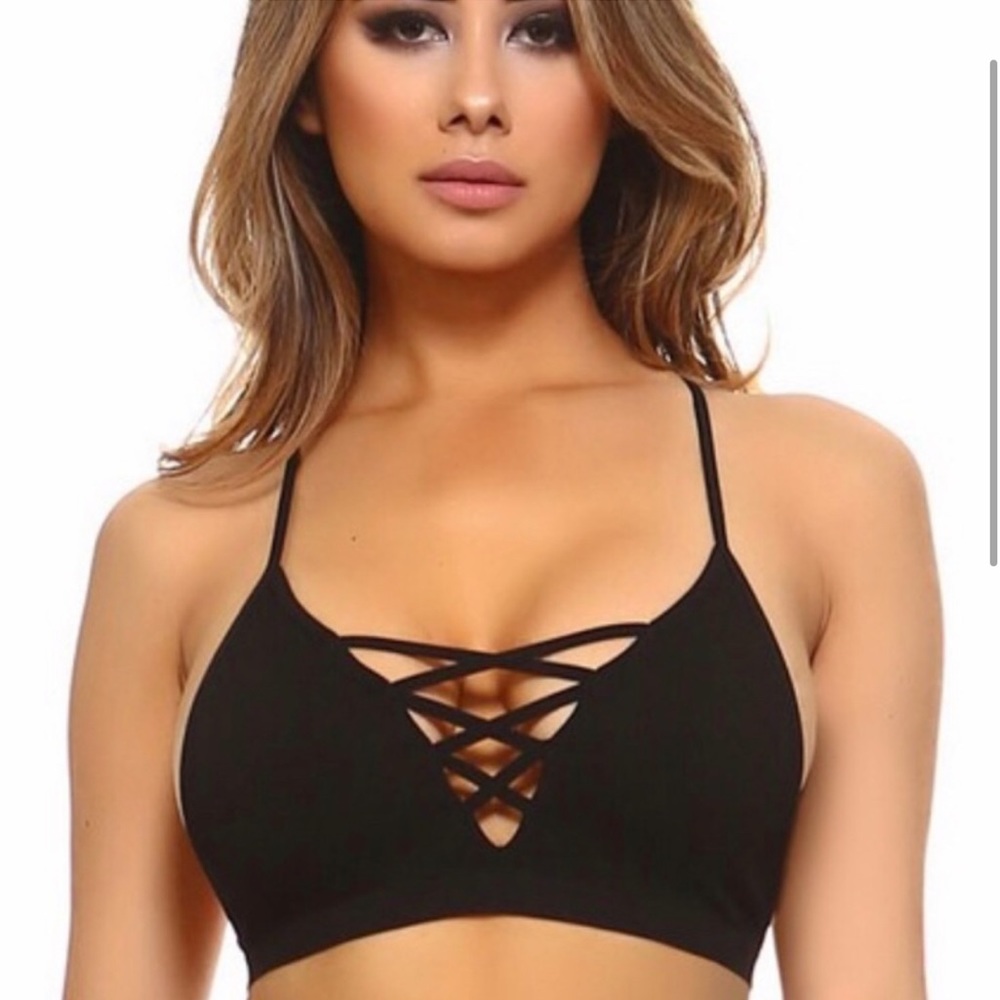🌿[4/$20] Yelete Black Criss-Cross Bralette